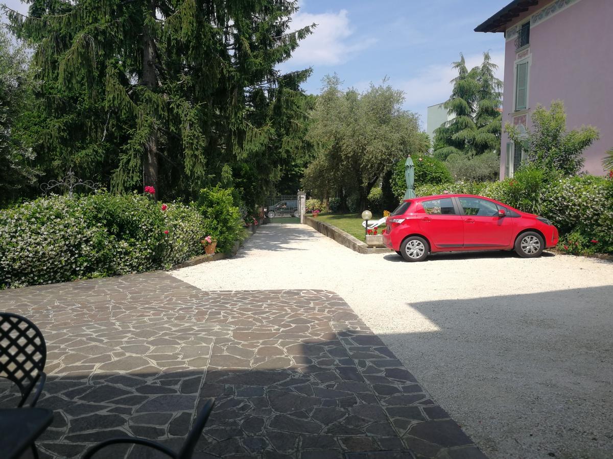 Appartamento Villa Margherita Desenzano del Garda Exterior foto